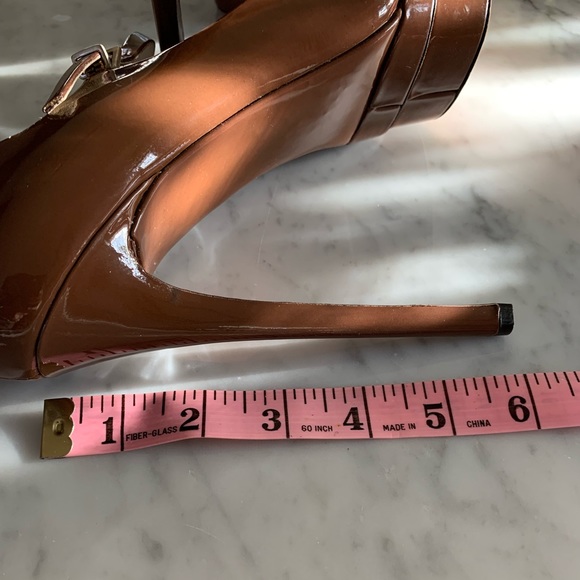 NWOB Brian Atwood mocha patent 6” heels with 2” platform size 9 - Picture 10 of 11